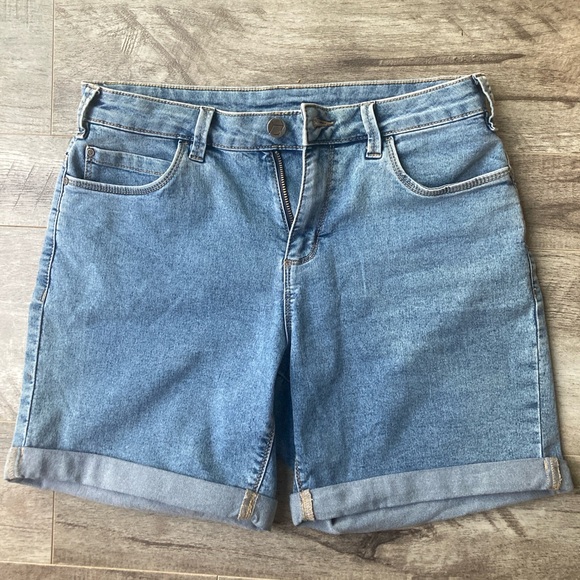 Kaffe KAvicky shorts - Picture 1 of 8